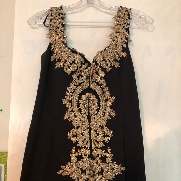 Black and gold off the shoulder prom dress - Picture 5 of 5